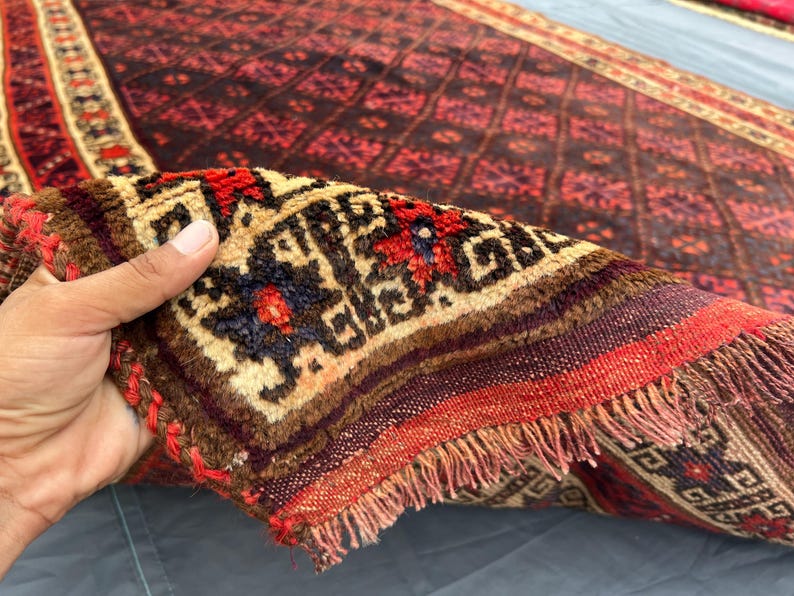 Tapis tribal afghan ancien 178 x 244 cm | Tapis en laine Baloutche fait main des années 1940 | Motif Boukhara turkmène | Grand tapis pour salon ou chambre image 10