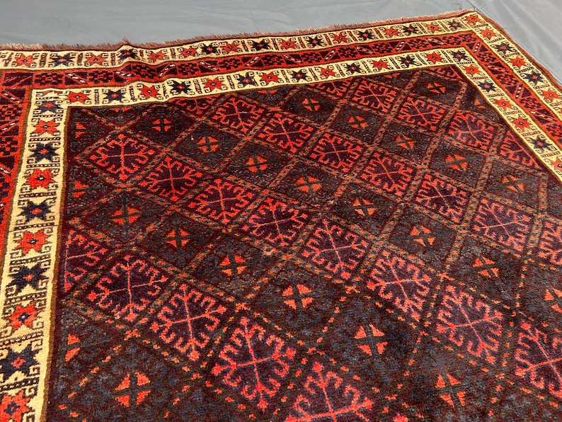 Tapis tribal afghan ancien 178 x 244 cm | Tapis en laine Baloutche fait main des années 1940 | Motif Boukhara turkmène | Grand tapis pour salon ou chambre image 9