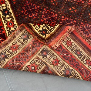 Tapis tribal afghan ancien 178 x 244 cm | Tapis en laine Baloutche fait main des années 1940 | Motif Boukhara turkmène | Grand tapis pour salon ou chambre image 11