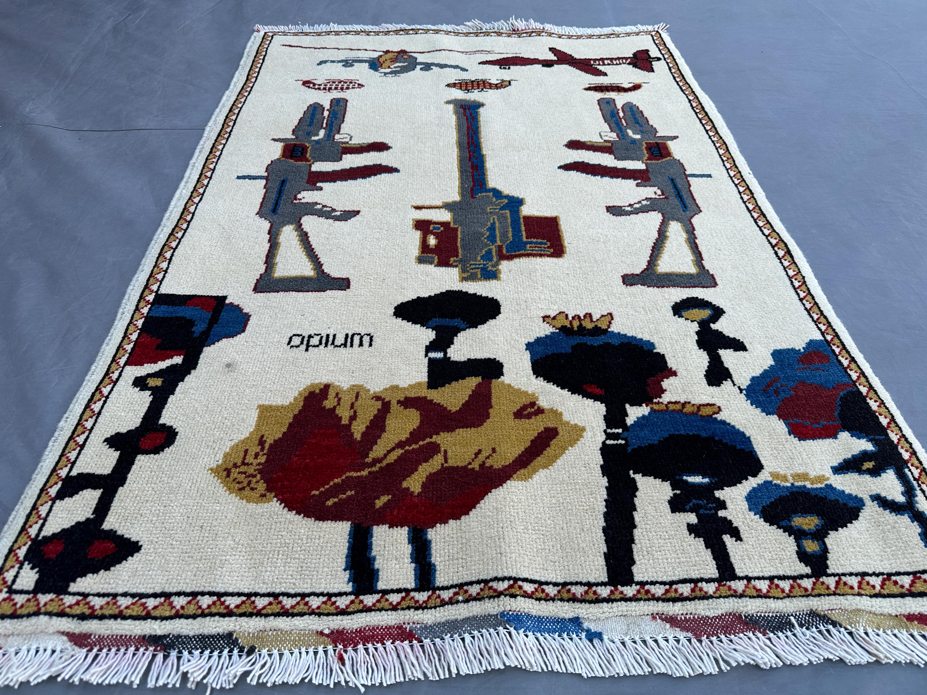 War Rug ウォーラグ アフガニスタン絨毯 アフガニスタン刺繍