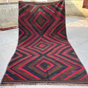 Tapis kilim afghan vintage 5 x 9 | Tissage plat en laine tissée à la main | Motif tribal en zigzag | Tapis de course bohème rouge vert audacieux | Déco kilim nomade ethnique