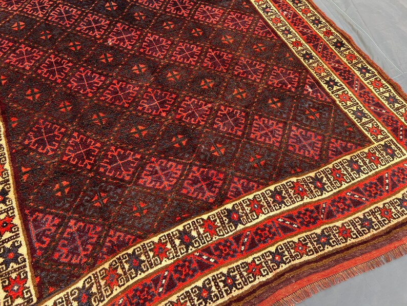 Tapis tribal afghan ancien 178 x 244 cm | Tapis en laine Baloutche fait main des années 1940 | Motif Boukhara turkmène | Grand tapis pour salon ou chambre image 7