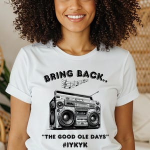 Maglietta unisex retrò Boom Box, regalo per neonati anni '80, '90 e '70, maglietta carina, vecchia scuola R e B, maglietta per amanti della musica vintage