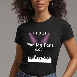 Fan Love uniseks zwaar katoenen T-shirt | Grappig grafisch shirt voor muziekliefhebbers, concertoutfit, cadeau voor fans, festivalkleding