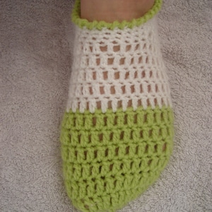 Instant download Adult simple slipper crochet pattern UK sizes 4-8 US sizes 6-10 US version