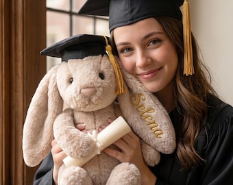 Personalisierte Abschluss Kaninchen Plüsch, Name gestickt Kaninchen, College Grad Geschenk, Klasse von 2026 Andenken Kuscheltier