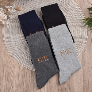 Chaussettes brodées pour garçons d'honneur, Cadeaux garçons d'honneur, proposition d'hommage pour homme, Chaussettes brodées personnalisées, Chaussettes habillées personnalisées pour homme, Chaussettes homme d'honneur