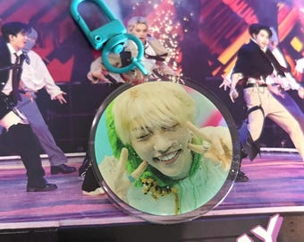 stray kids sunshine felix keychain