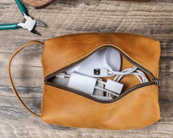 Personalized Handmade Travel Tech Organizer Bag, Leather Travel Electronics Accessories Bag, Tech Pouch Storage, Travel Wash Makeup Bag,