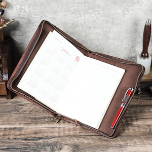 Ręcznie robiona skórzana okładka A5 na notatnik, etui na książki z zamkiem błyskawicznym, spersonalizowany notes, grawerowane imię na prezent na dzień ojca, prezenty biurowe