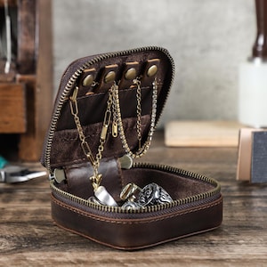 Personalized Travel Leather Jewelry Organizer, Square Jewelry Accessories Storage, Ring Necklace Jewelry Box, Bridesmaid Gifts