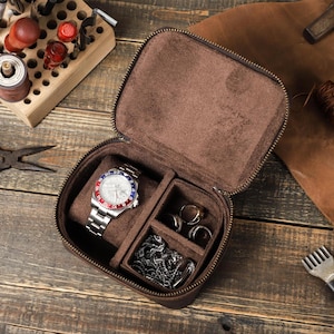Personalisierter Leder Schmuck Organizer, Reise Uhrenetui, Leder Uhrenhalter, Reise Ring Halskette Ohrring Halter, Geschenk für Männer