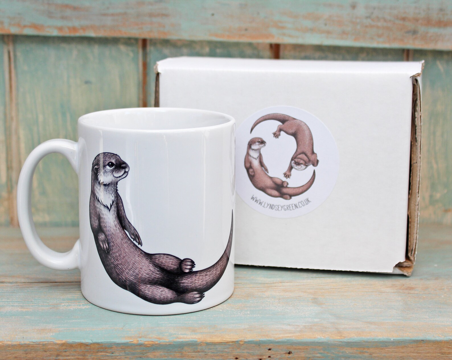 Выдра кофейня. Выдра кофе химки. Выдра с кофе рисунок. Выдра кофейня. Выдра с кофе рисунок.