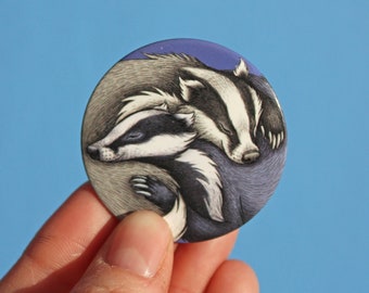 Badger Couple Illustration Badge 44mm (x1)