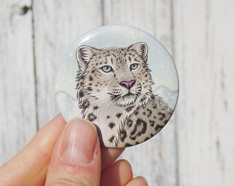 Snow Leopard Illustration Badge 44mm (x1)
