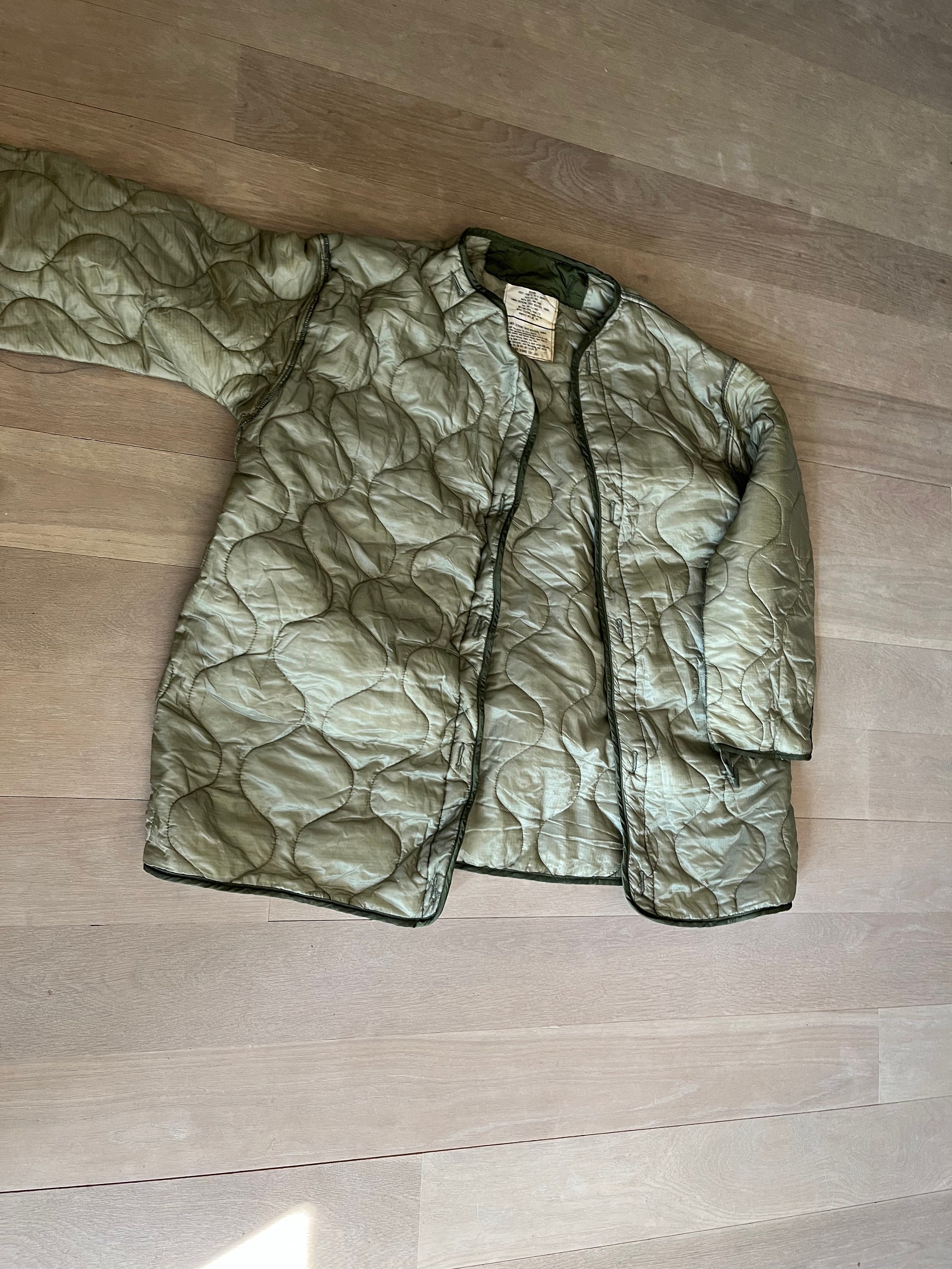 Military Liner,fishtail Parka,m65, Liner, New Old Stock, Gi Issue, Medium,1974, Us Made, Lighter Green - Etsy Military Liner,fishtail Parka,m65, Liner, New Old Stock, Gi Issue, Medium,1974, Us Made, Lighter Green - Etsy