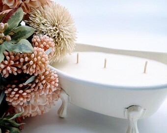 White bathtub candle 12.5 oz. - Eucalyptus or Bergamot scent