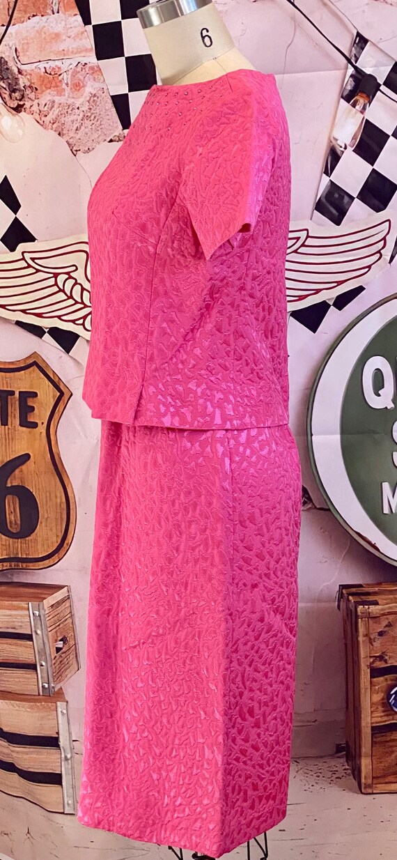 Adorable 1960s Bubblegum Pink L’Aiglon Dress Suit… - image 2