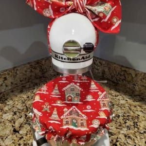 Gingerbreads on Red Handmade Reversible Mixer Set: Bowl Cover and Bow