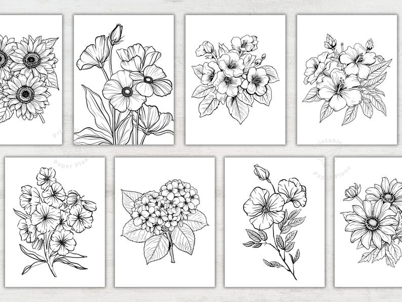 K&ouml;nnte beinhalten: Eine Sammlung von acht schwarz-wei&szlig;en Blumenillustrationen. Jedes Bild zeigt eine andere Blumenanordnung, darunter Sonnenblumen, Mohnblumen und Hibiskus. Die Zeichnungen sind detailliert und eignen sich zum Ausmalen oder f&uuml;r dekorative Zwecke.