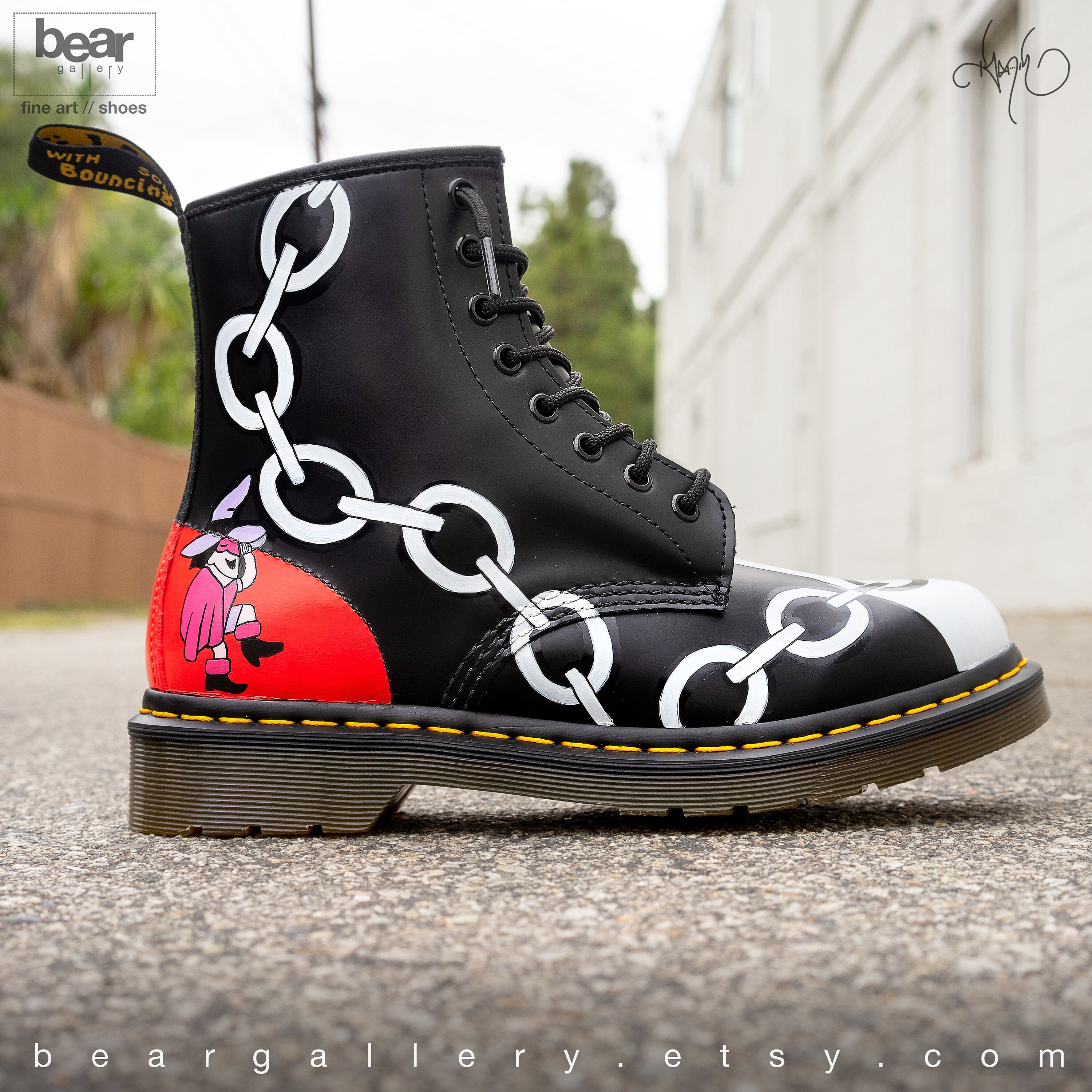 Stivali Doc Martens dipinti su misura Catene e bandiere | Etsy Italia