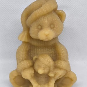 1034 Beeswax Candle Christmas Teddy