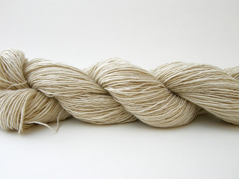 Natural White Wool Warp Yarn for Hand Looms, Navajo Weaving Warp, 4oz skein image 2