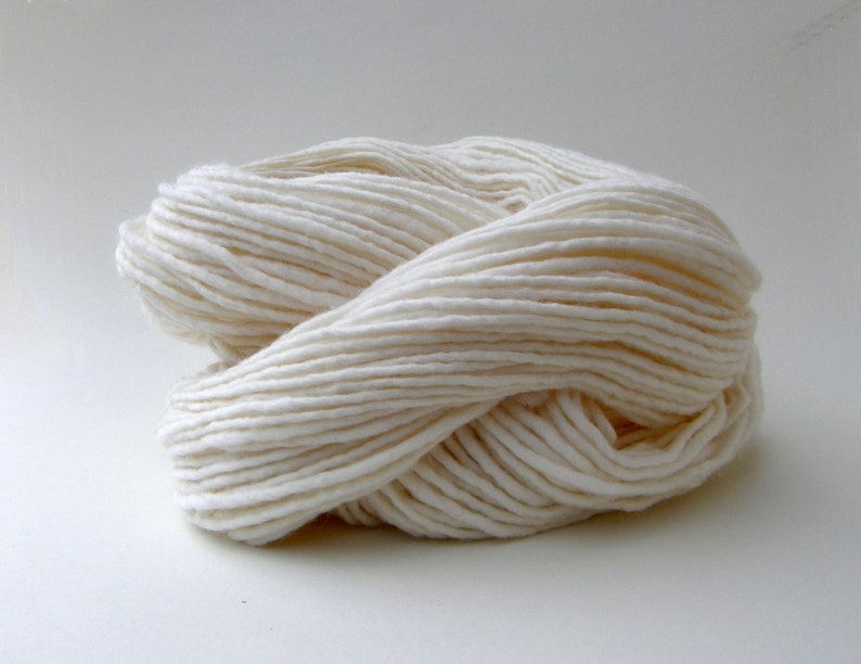 White Weaving Yarn Navajo Weaving Yarn Wool Yarn 4oz Skein Etsy