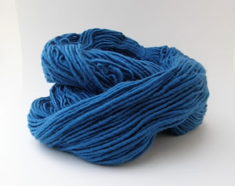 Peacock Blue Weaving Yarn, Navajo Weaving Yarn, Wool Yarn, 4oz skein