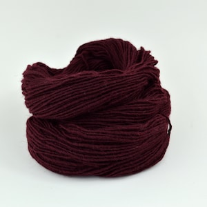Maroon Weaving Yarn Wine Red, Navajo Weaving Yarn, Wool Yarn, 4oz skein