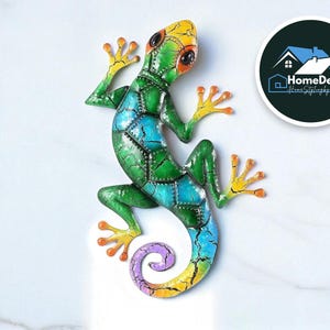 Colorful Metal Gecko Decoration | Outdoor Wall Lizard Sculpture | Miniature Yard Patio Ornament | Animal Home Garden Accent
