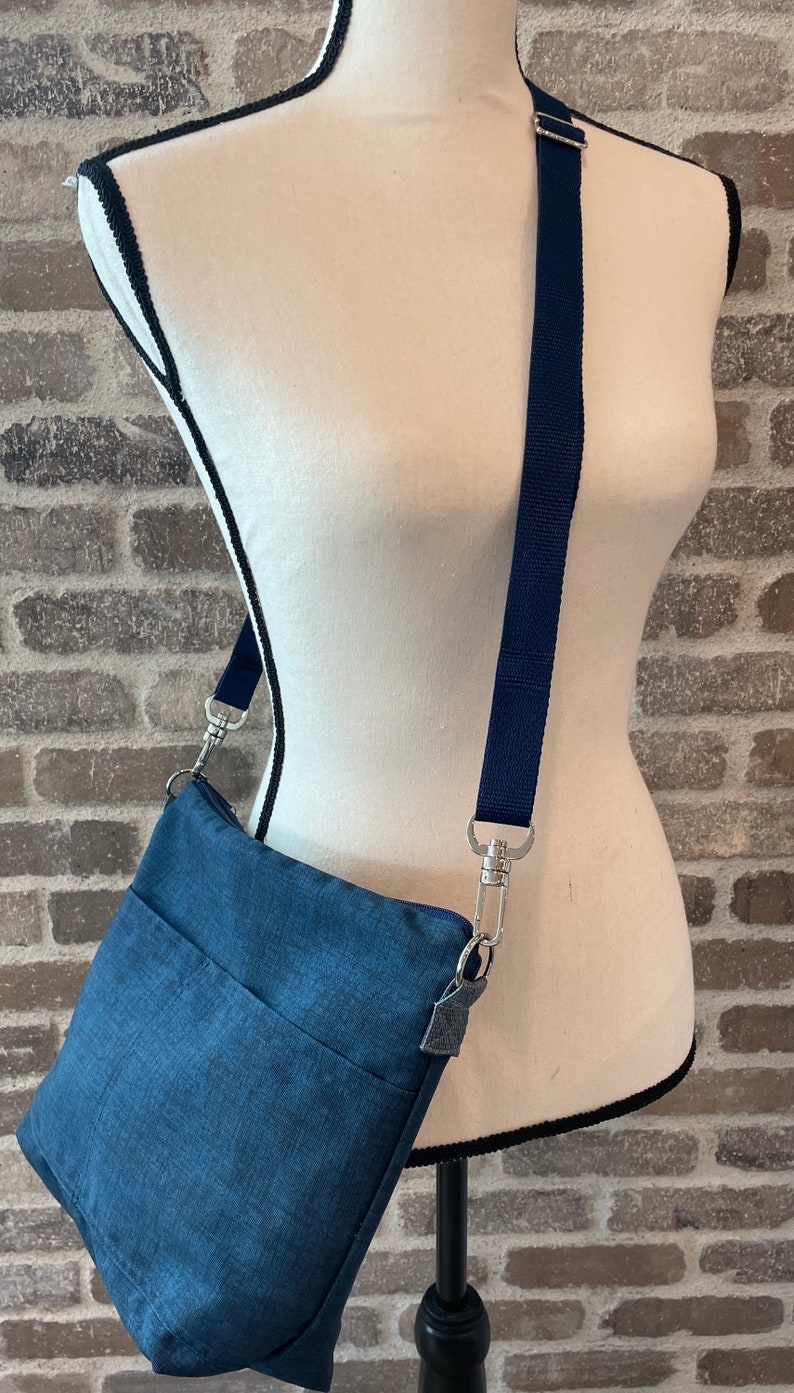 Lightweight Day bag, Minimalist 8 inch x 10 inch, messenger strap purse by Darby Mack & Made in the USA image 5