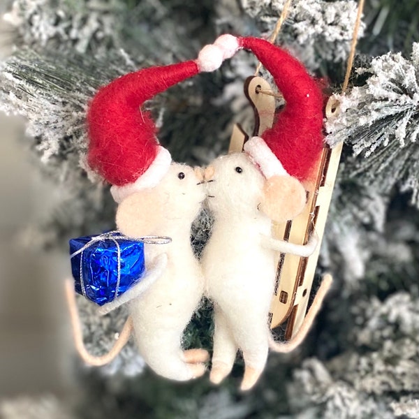 The Christmas Store Kissing Mice, gift giving,  Felted wood,, Woodland Christmas ornaments, decorate your wreath or tree!