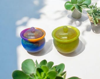 Jar - Personalized Custom Resin  | Handcrafted Trinket Storage Box | 4” Wide Keepsake Holder with Custom Colors and Glitter | Great Gifts