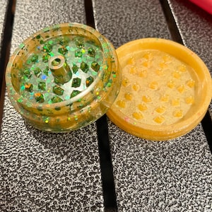 Handmade Resin Herb Grinder | Functional, Stylish, and Perfectly Crafted | Unique Design | Durable, Lightweight, & Perfect for Grinding herb