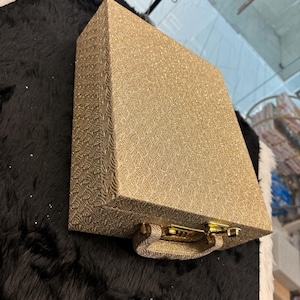Gorgeous bangle box 4 row with mirror