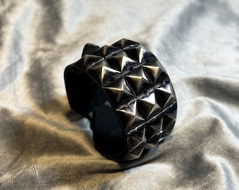 Handmade Genuine Leather Studded Punk Bracelet Rock Goth Wristband Three Rows Blackened Nickel Pyramid Studs Punk Cuff Handcraft Unisex