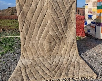 Berber-Teppich Bni M'rirt – Luxuriöser Wollteppich – Handgefertigter marokkanischer Teppich – Eleganz und Authentizität
