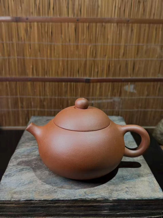 Classic Xishi Teapot – Authentic Yixing Zisha Purple Clay Gongfu Kettle (350ml)
