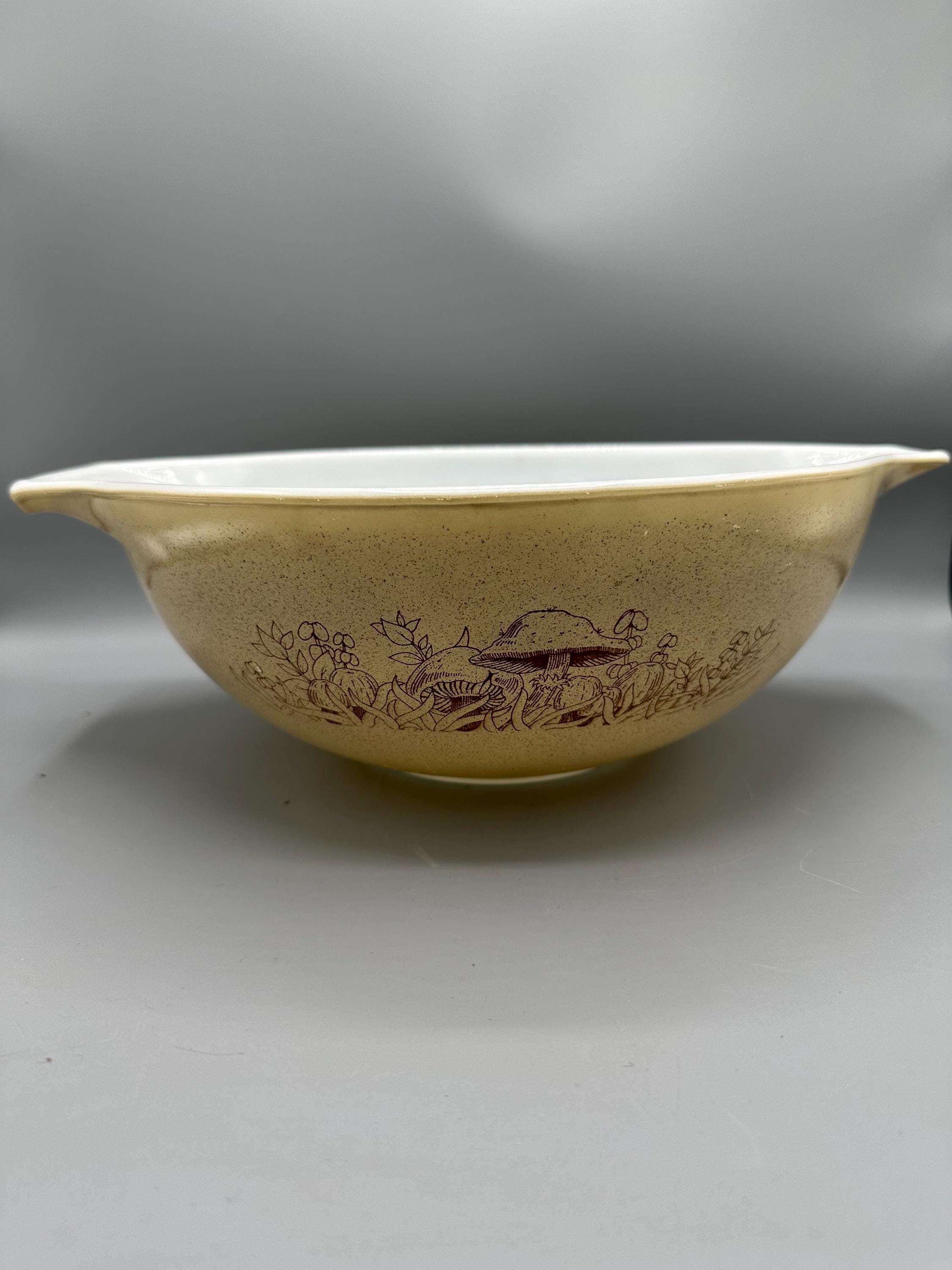 Vintage Pyrex Cinderella Nesting Mixing Bowl Forest Fancies Mushroom 444 4QT