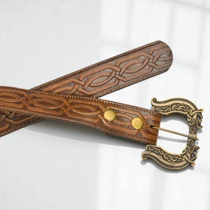 Viking Serpent Leather Belt – Norse Knotwork Design with Antiqued Brass Buckle | Medieval LARP & Reenactment Accessory