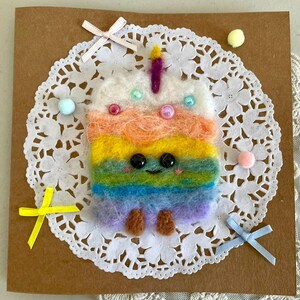 Handgemachte Kuchen Geburtstagskarte aus Wollfilz im 3D-Design mit Bändern, Filzkerzen | Niedlich & Einzigartig | Handgefertigt in Großbritannien