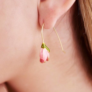 Tulp oorhaakjes emaille bloemen elegante schattige kleine roze en paarse designer oorbellen gegraveerd esthetische lentebloem valentijnscadeau voor haar