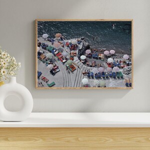 Stampe su tela Slim Aarons, poster da parete, stampe da galleria, spiaggia di Positano, stampe fotografiche d'epoca, regali per inaugurazione della casa, poster natalizi