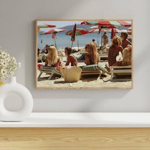 Arte de parede Slim Aarons, impressões em tela, pôster de parede de galeria, praia de Saint-Tropez, impressões de fotografia vintage, presentes de inauguração de casa, pôster de feriado