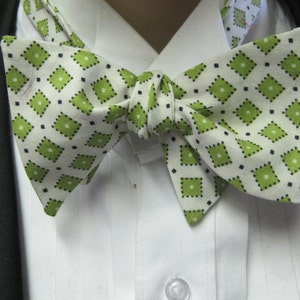 Retro Collection Green Bow Tie