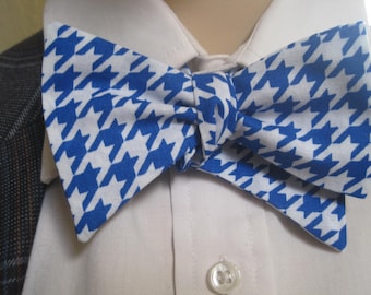 Blue Houndstooth Bow Tie