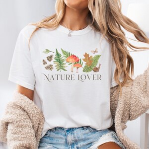 Mushroom T Shirt, Nature Lover T-Shirt, Comfort Colors, Cottagecore Aesthetic Shirt, Botanical Ferns Tshirt, Plant Lover Gift, Gardening Tee
