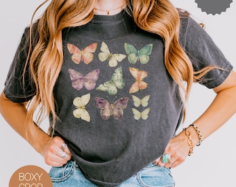 Butterfly Cropped Comfort Colors Tshirt, Vintage Butterflies Crop Shirt, Summer Cropped Tee, Butterfly Boxy Crop Top, Butterfly Lovers Gift