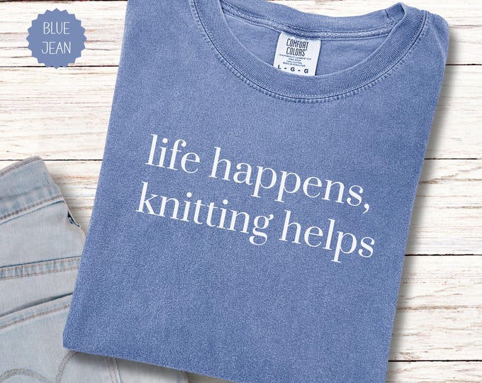 Funny Knitting Tshirt, Comfort Colors Knitters Club Shirt, Knitters Tee, Yarn Lovers Gift, Knitting Lovers T-shirt, Humorous Knitters Gift